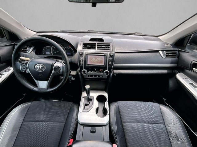 Used 2013 Toyota Camry SE FWD image 16