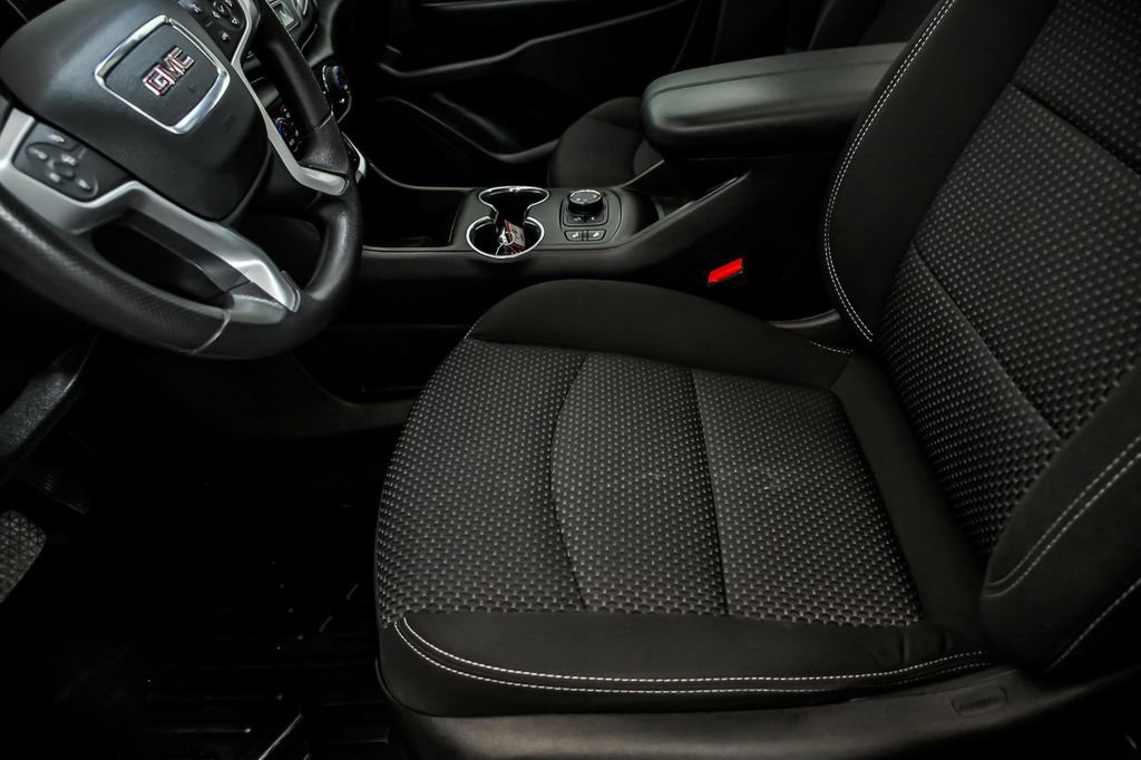 Used 2022 GMC Terrain SLE w/ Driver Convenience Package image 12