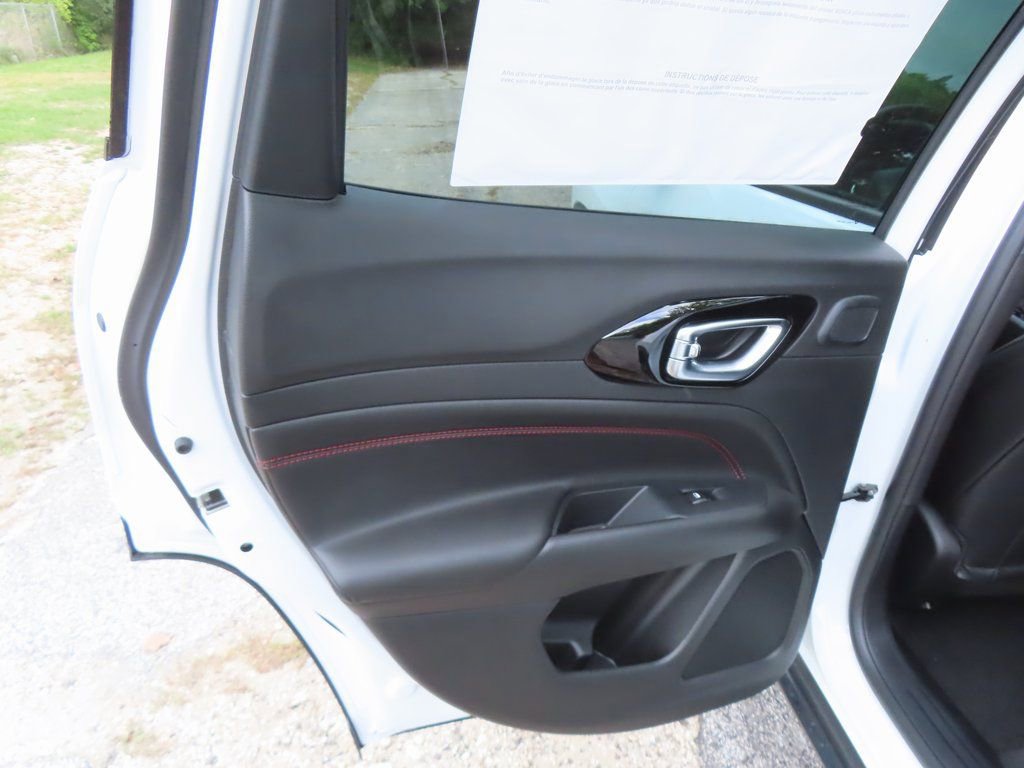 New 2026 Jeep Compass Trailhawk w/ Sun, Sound & Navigation Group image 28