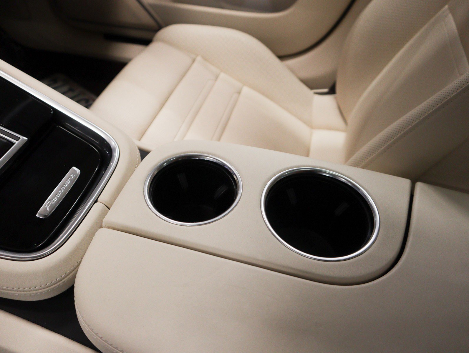Certified 2023 Porsche Panamera Platinum Edition RWD image 16