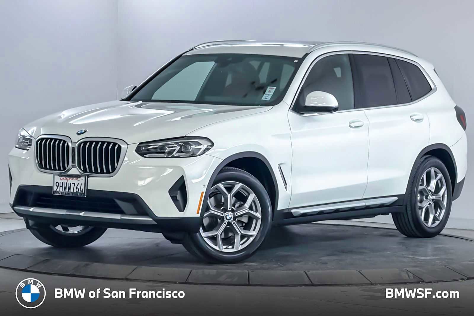 Used 2024 BMW X3 xDrive30i w/ Premium Package image 1