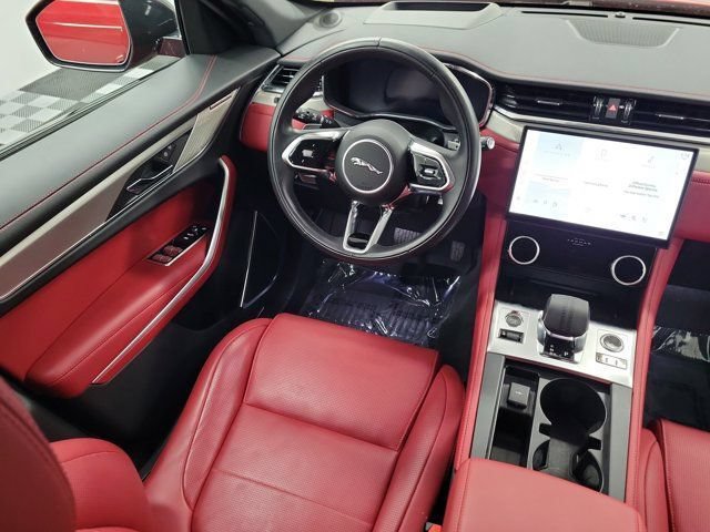 Used 2026 Jaguar F-PACE R-Dynamic S AWD/4WD image 15