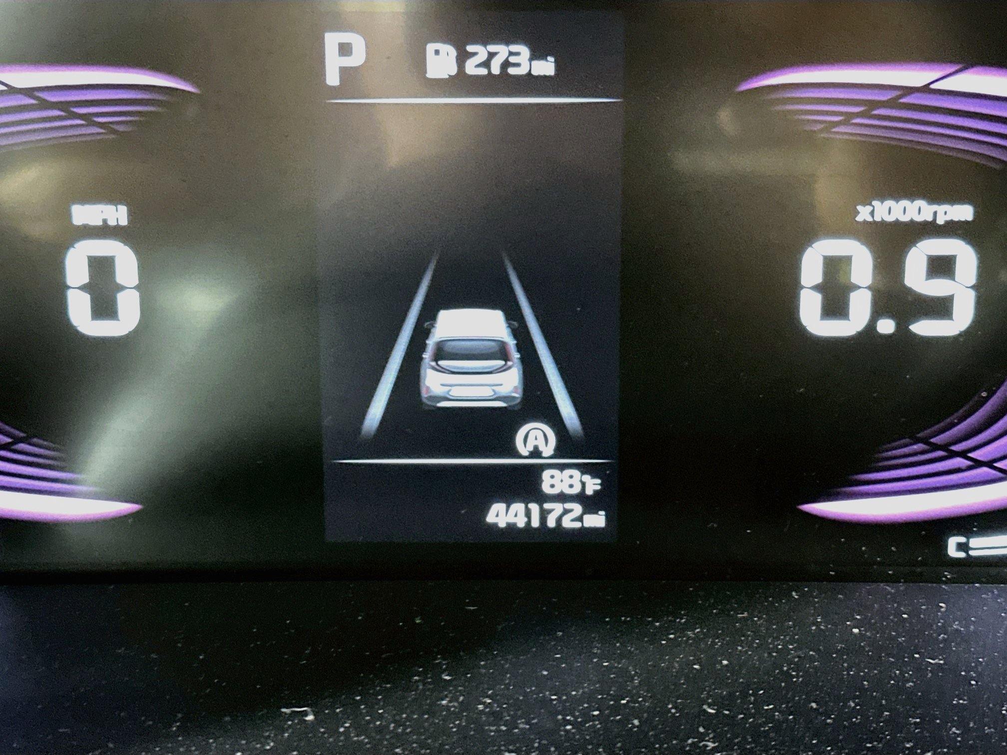 Used 2025 Kia Soul LX w/ LX Technology Package FWD image 19