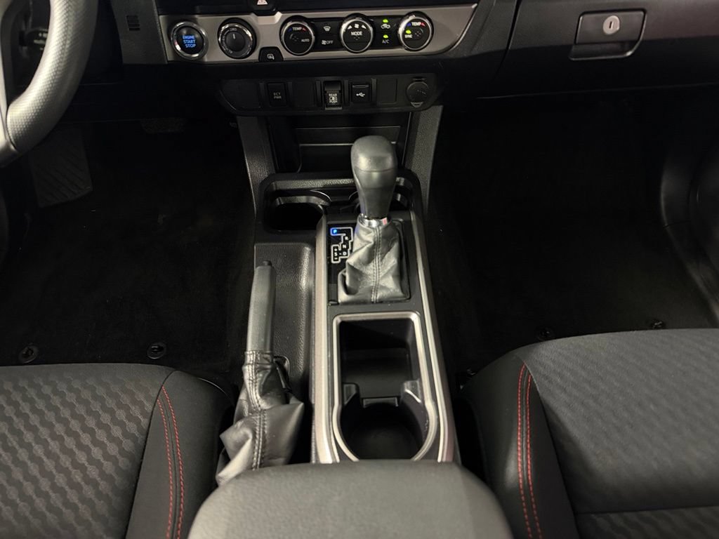 Used 2023 Toyota Tacoma SR5 AWD/4WD image 17