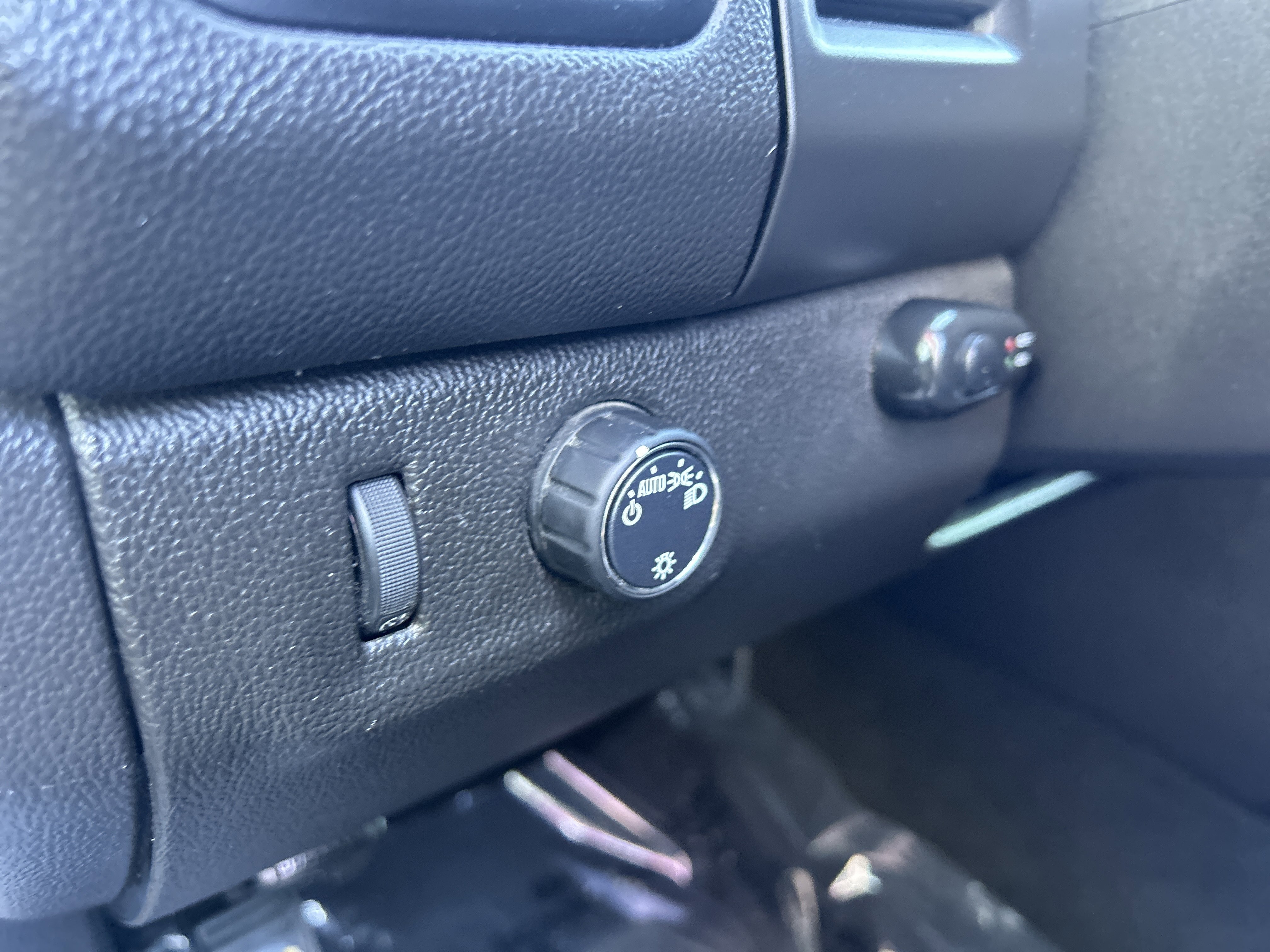 Used 2018 Chevrolet Colorado LT RWD image 19