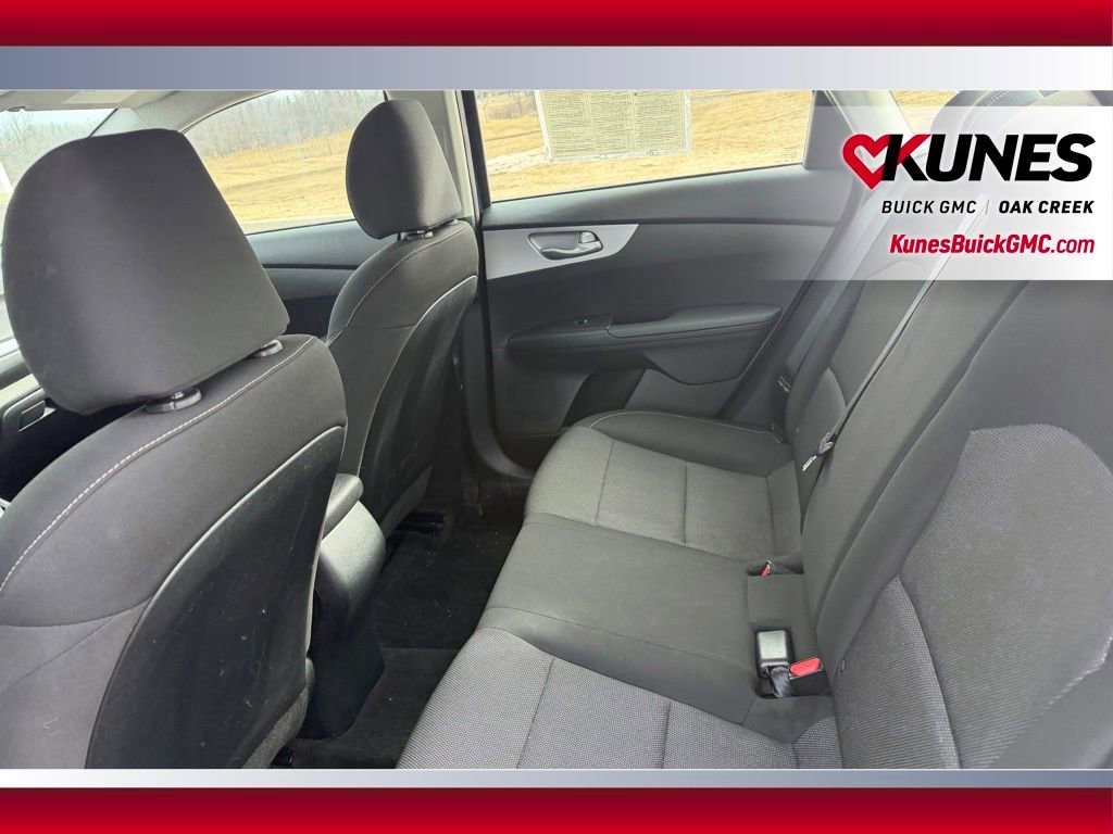 Used 2024 Kia Forte LXS image 6