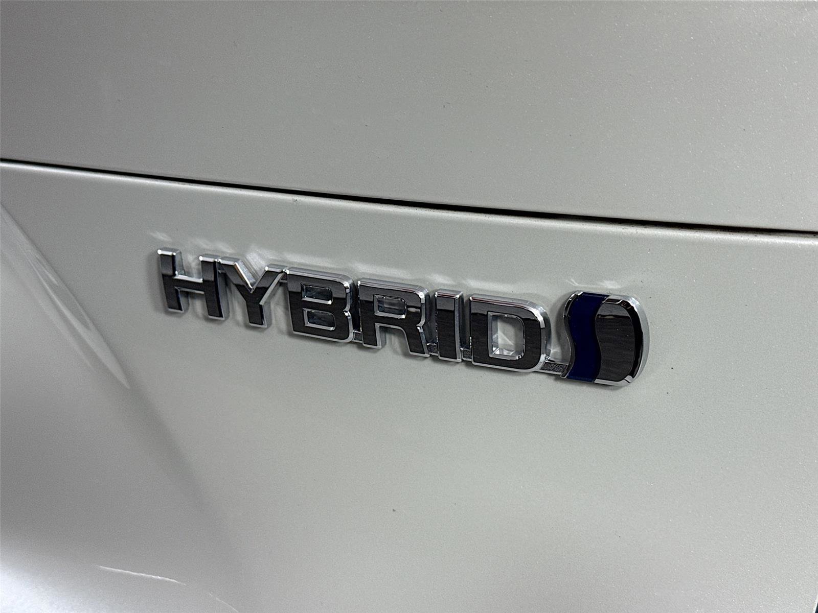 Certified 2022 Toyota Venza XLE image 13