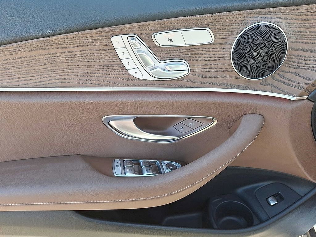 Used 2022 Mercedes-Benz E 450 4MATIC All-Terrain Wagon image 8