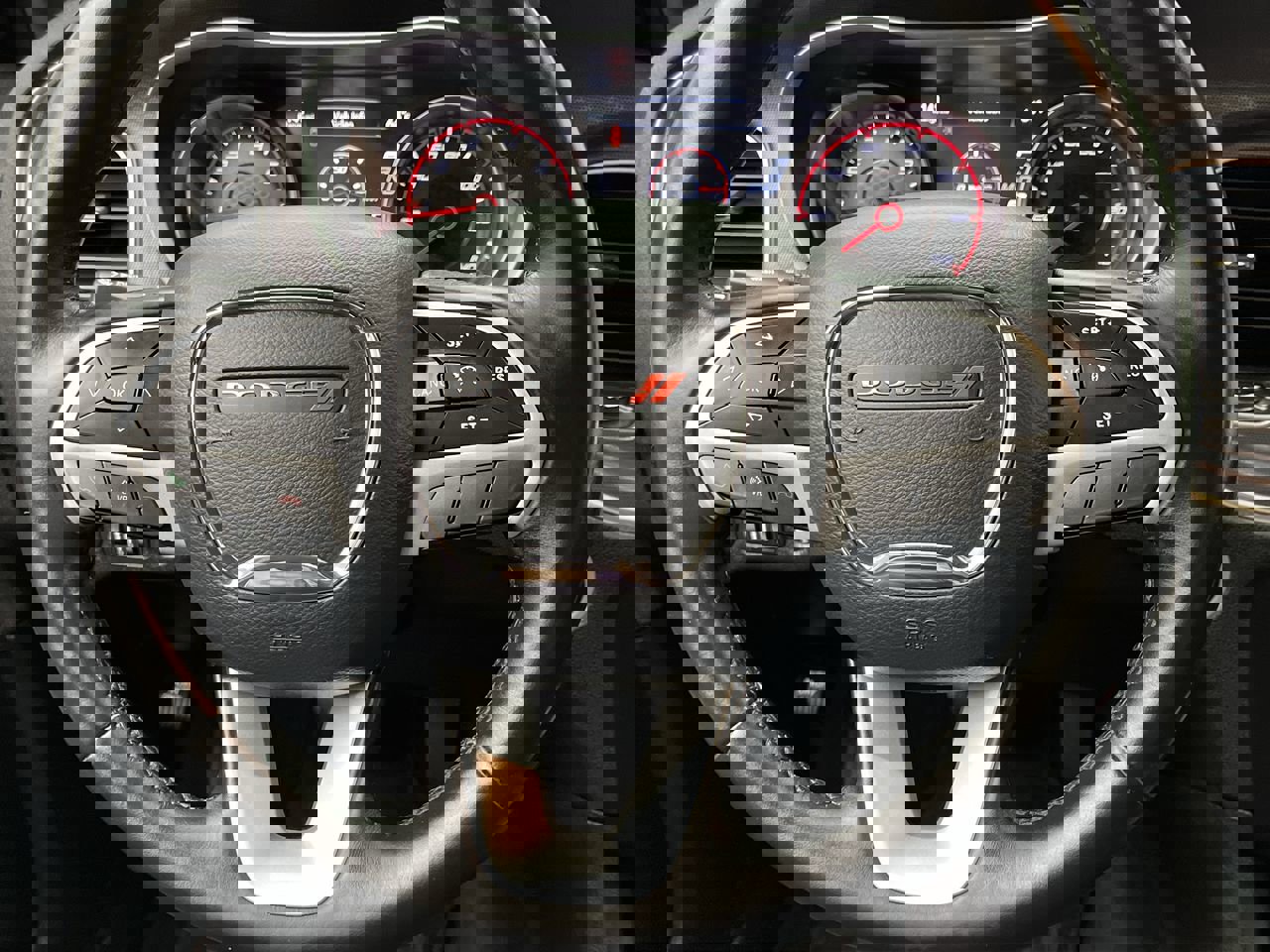 Used 2017 Dodge Charger SXT image 15