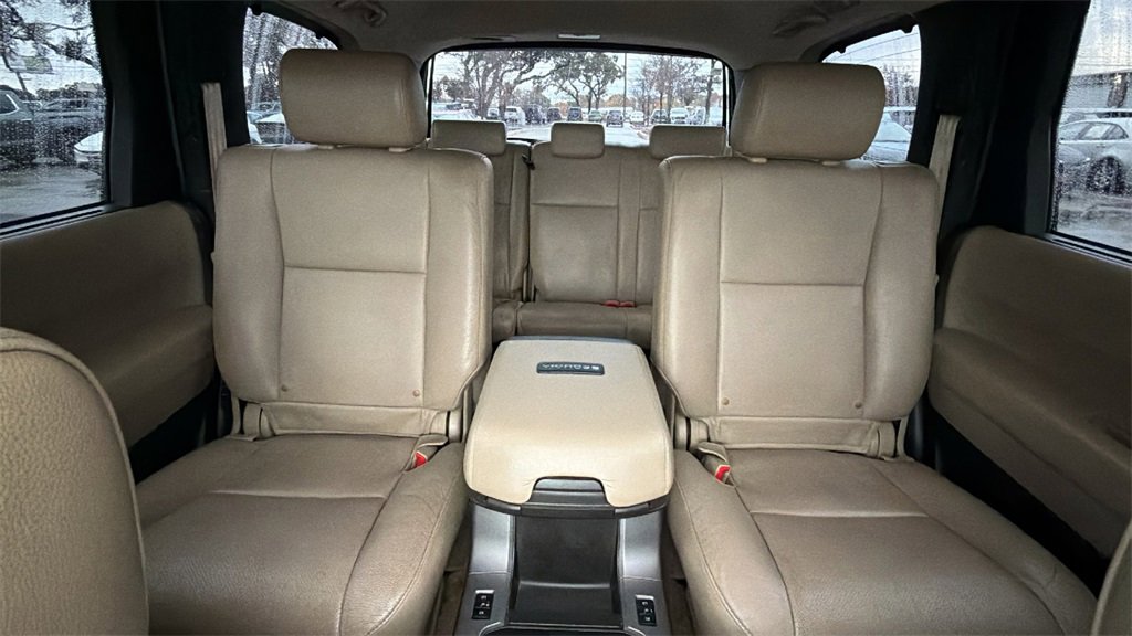 Used 2011 Toyota Sequoia Platinum image 41