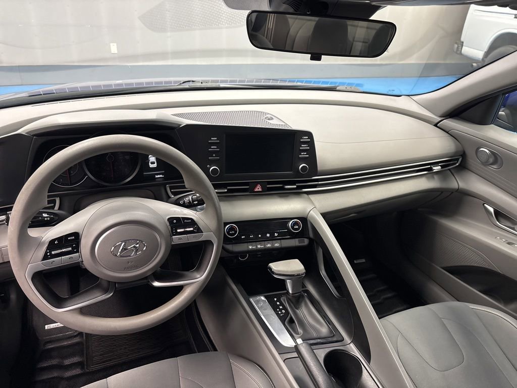 Used 2023 Hyundai Elantra SEL image 20