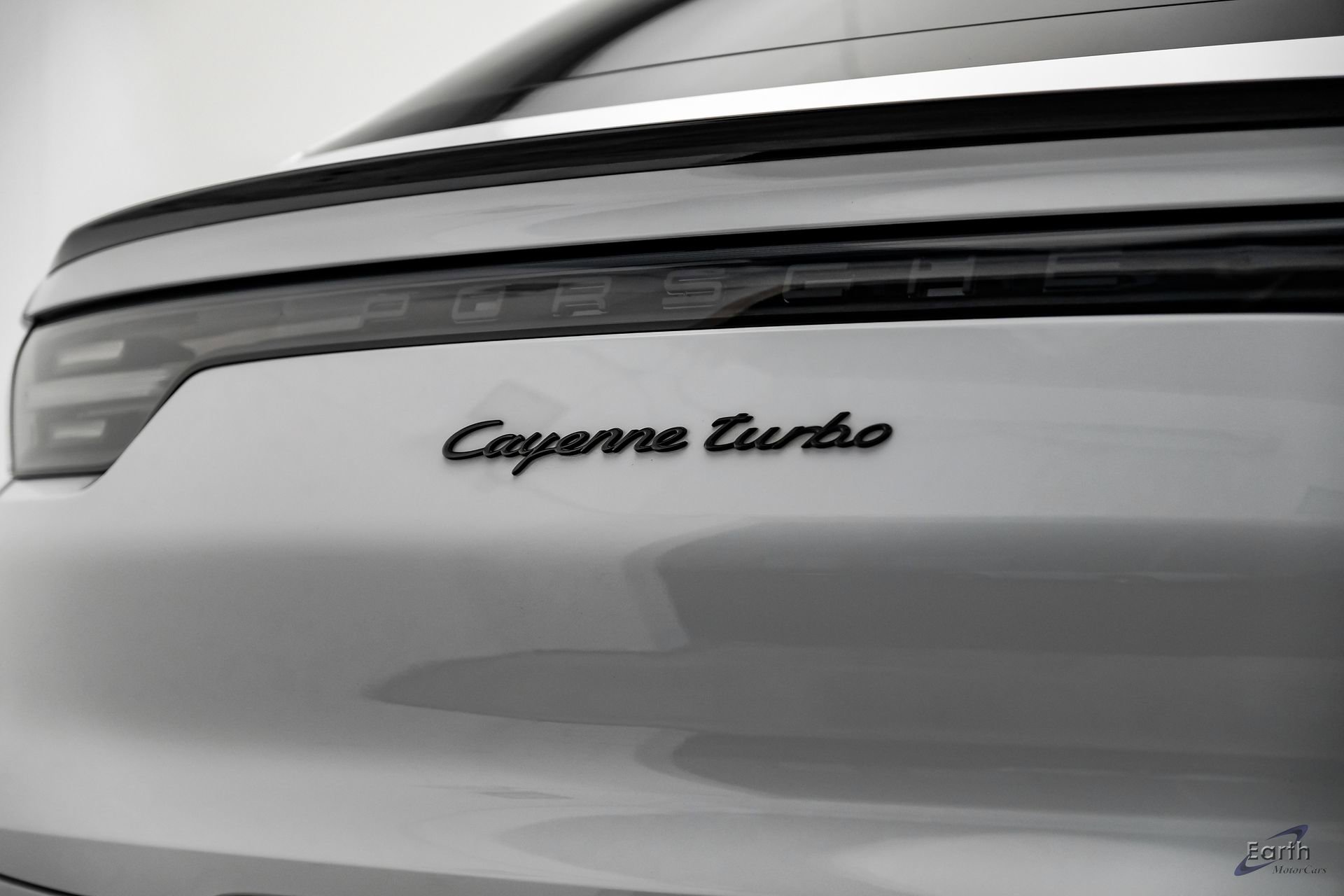Used 2022 Porsche Cayenne Turbo image 31