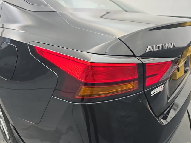Used 2025 Nissan Altima 2.5 S image 18