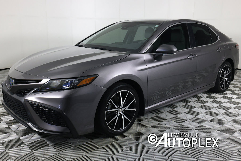Used 2023 Toyota Camry SE FWD image 9