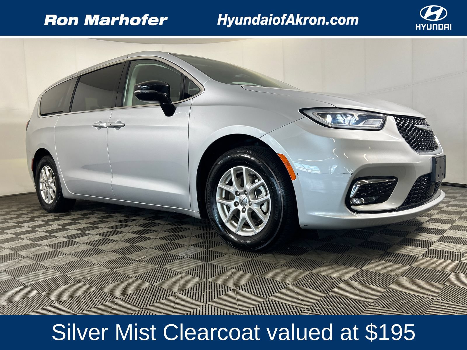 Used 2024 Chrysler Pacifica Touring-L