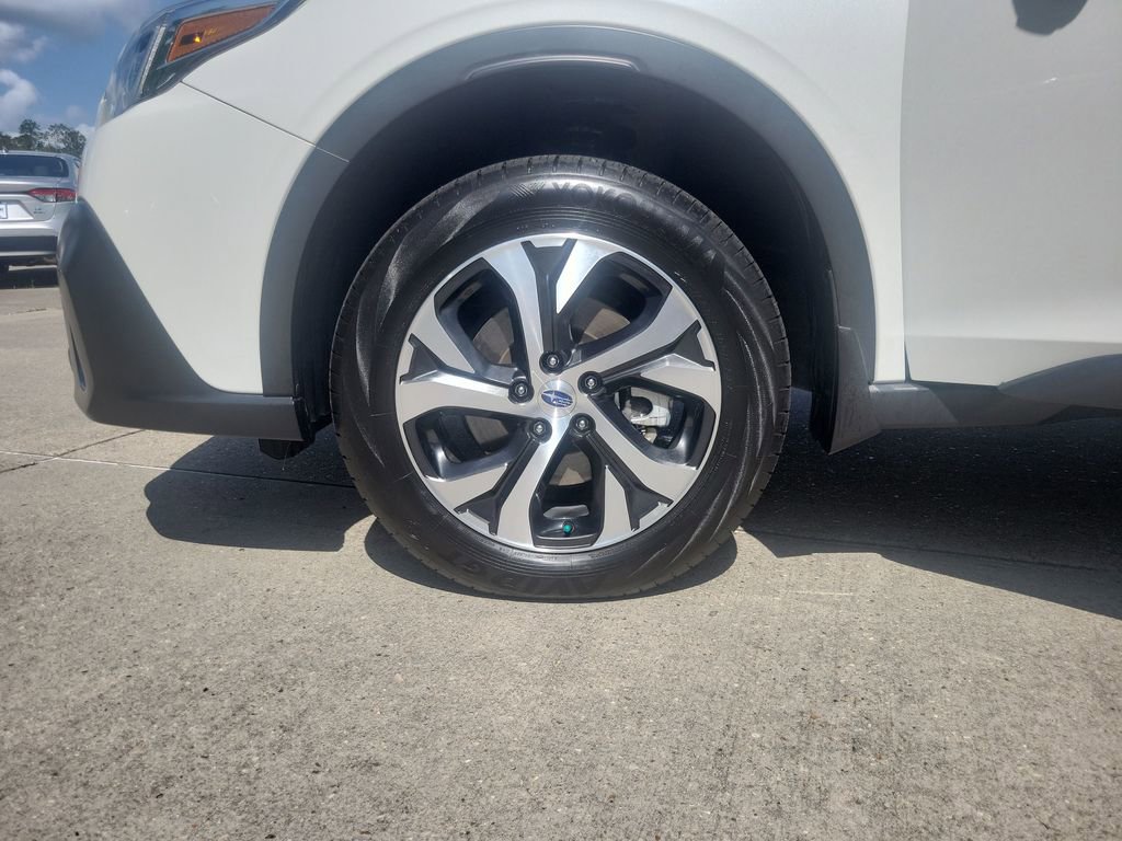 Used 2021 Subaru Outback Touring w/ Popular Package #2 image 32
