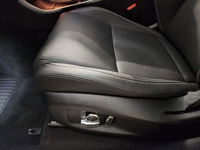 New 2026 Jaguar F-PACE R-Dynamic S image 25