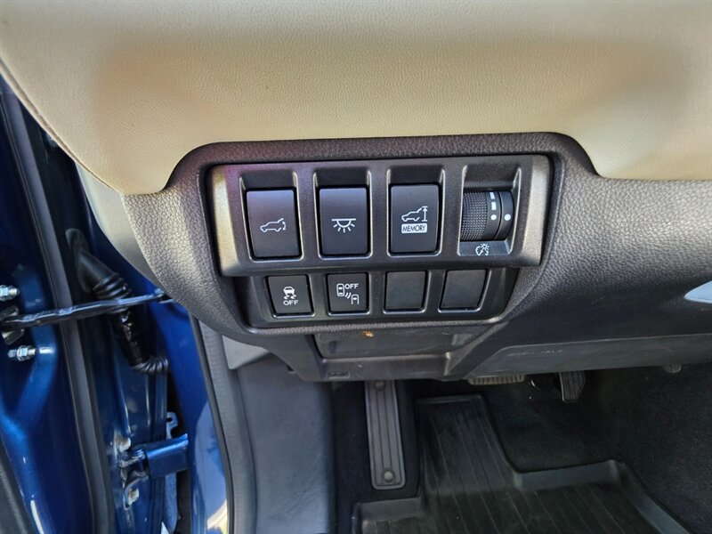 Used 2022 Subaru Ascent Limited w/ Technology Package AWD/4WD image 22