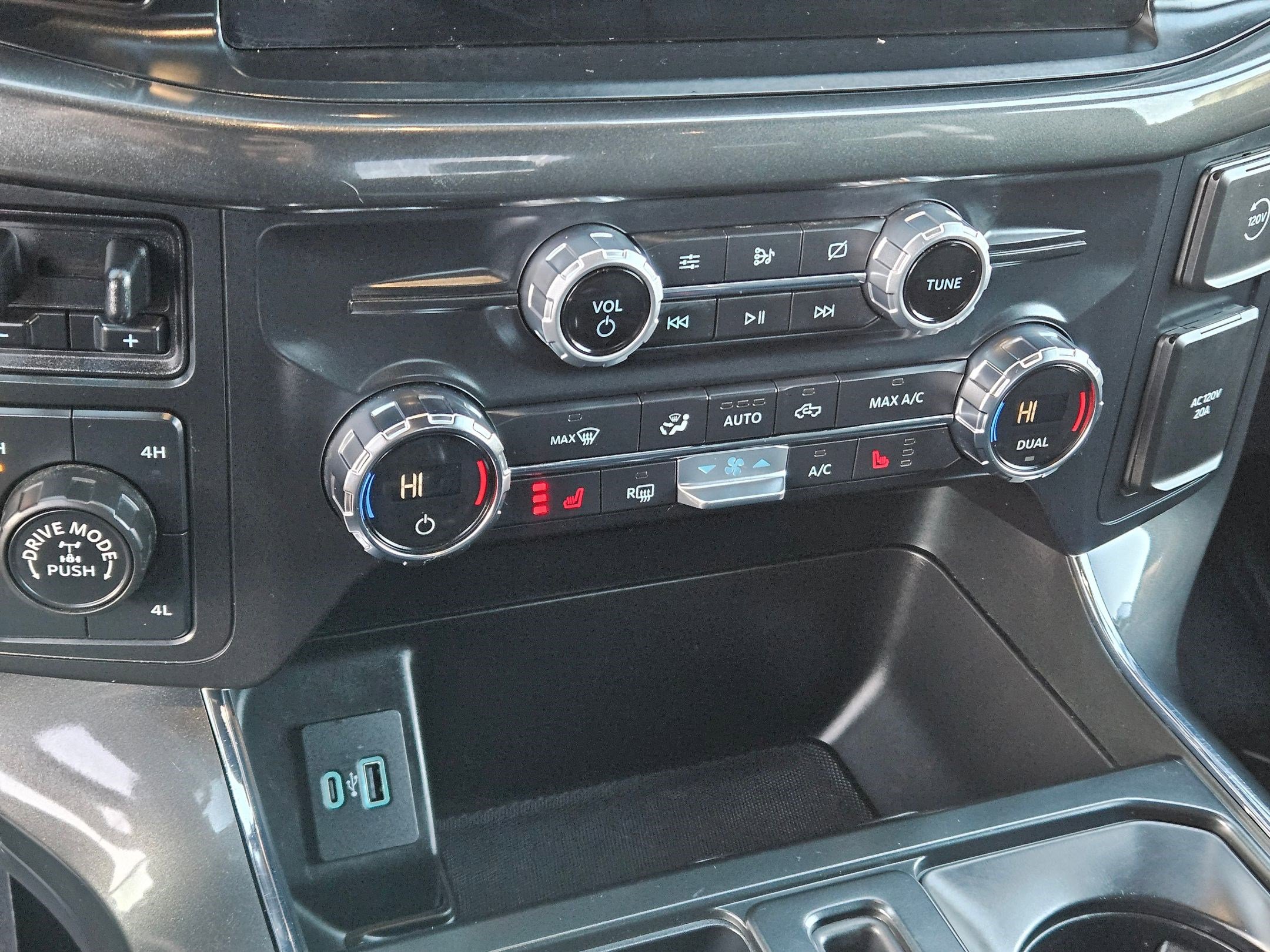 Used 2021 Ford F150 XLT w/ Equipment Group 302A High AWD/4WD image 26