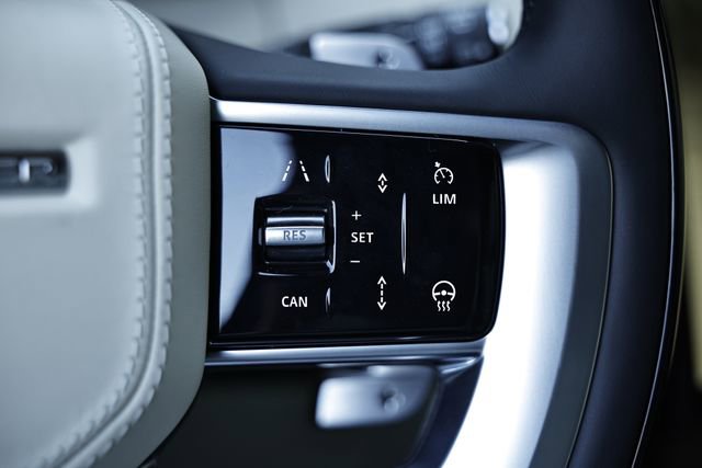 New 2026 Land Rover Range Rover Long Wheelbase SE image 45