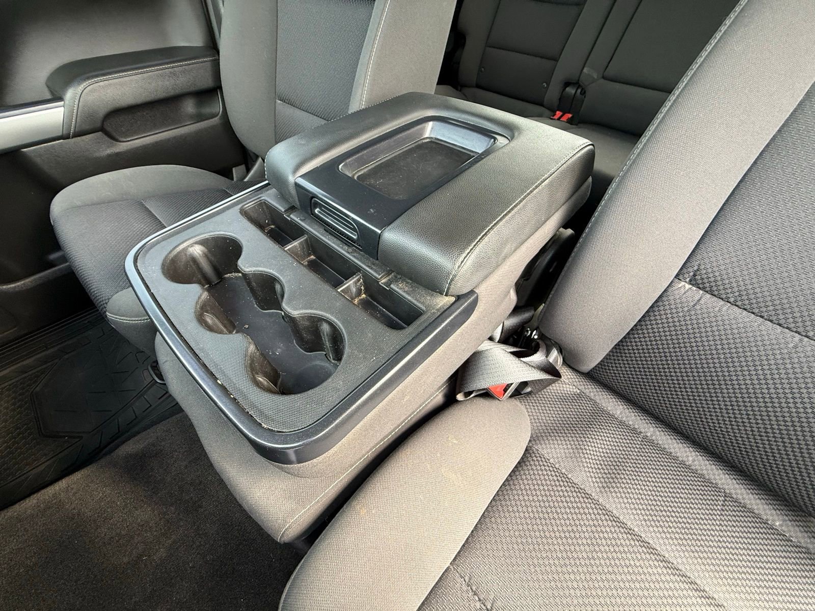 Used 2018 Chevrolet Silverado 1500 LT w/ All Star Edition image 13