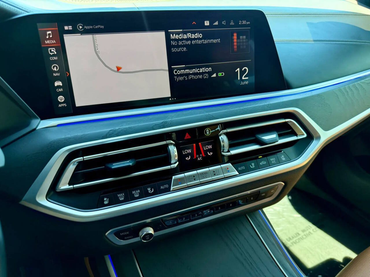 Used 2021 BMW X7 M50i w/ Dynamic Handling Package AWD/4WD image 22