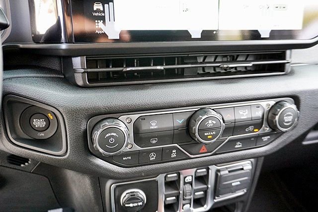 New 2026 Jeep Wrangler Unlimited Sport S image 32