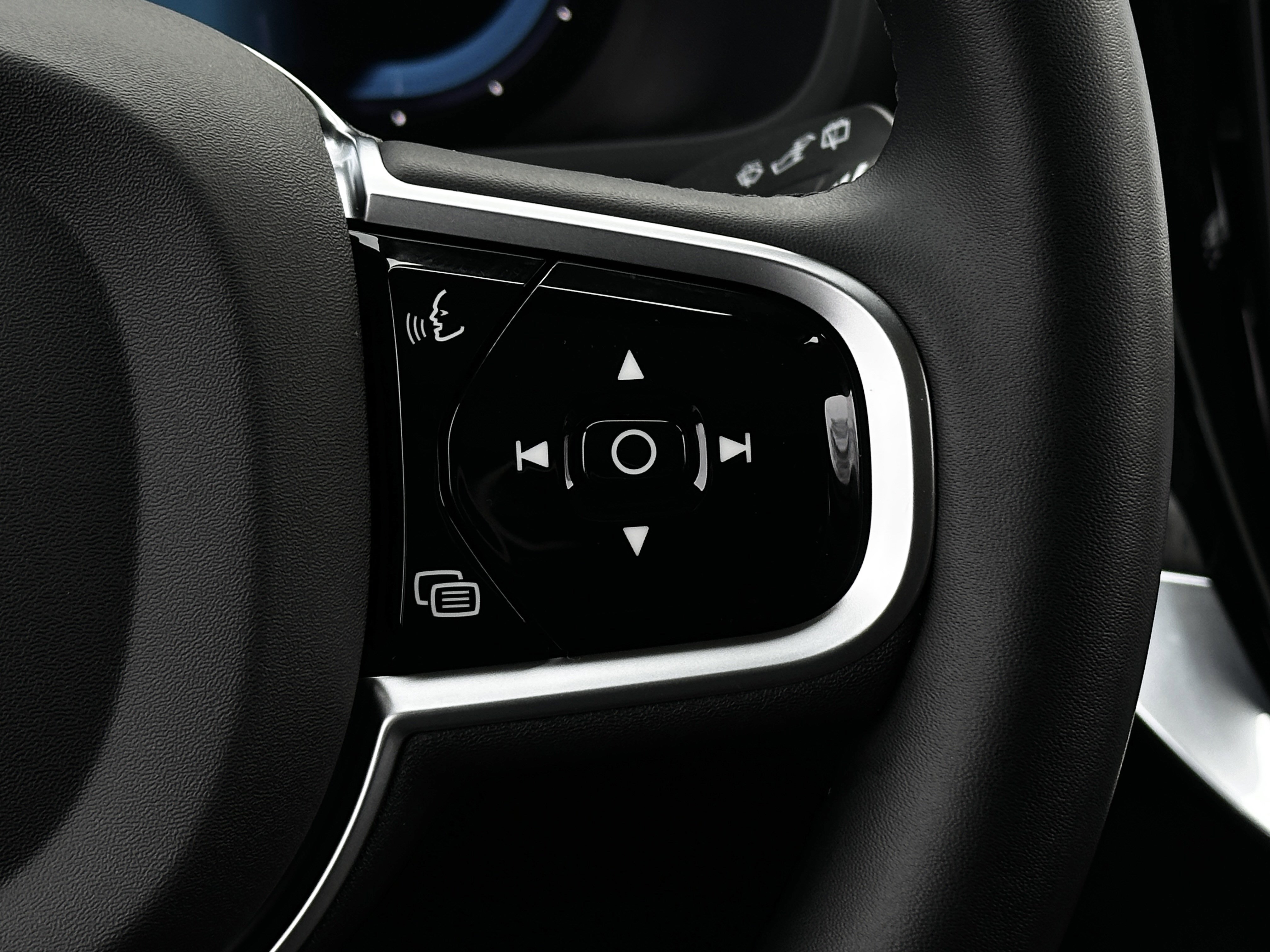 Used 2025 Volvo XC90 T8 Ultra image 20