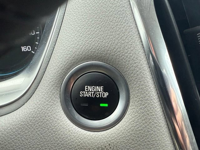 Used 2021 Chevrolet Traverse LT FWD image 23