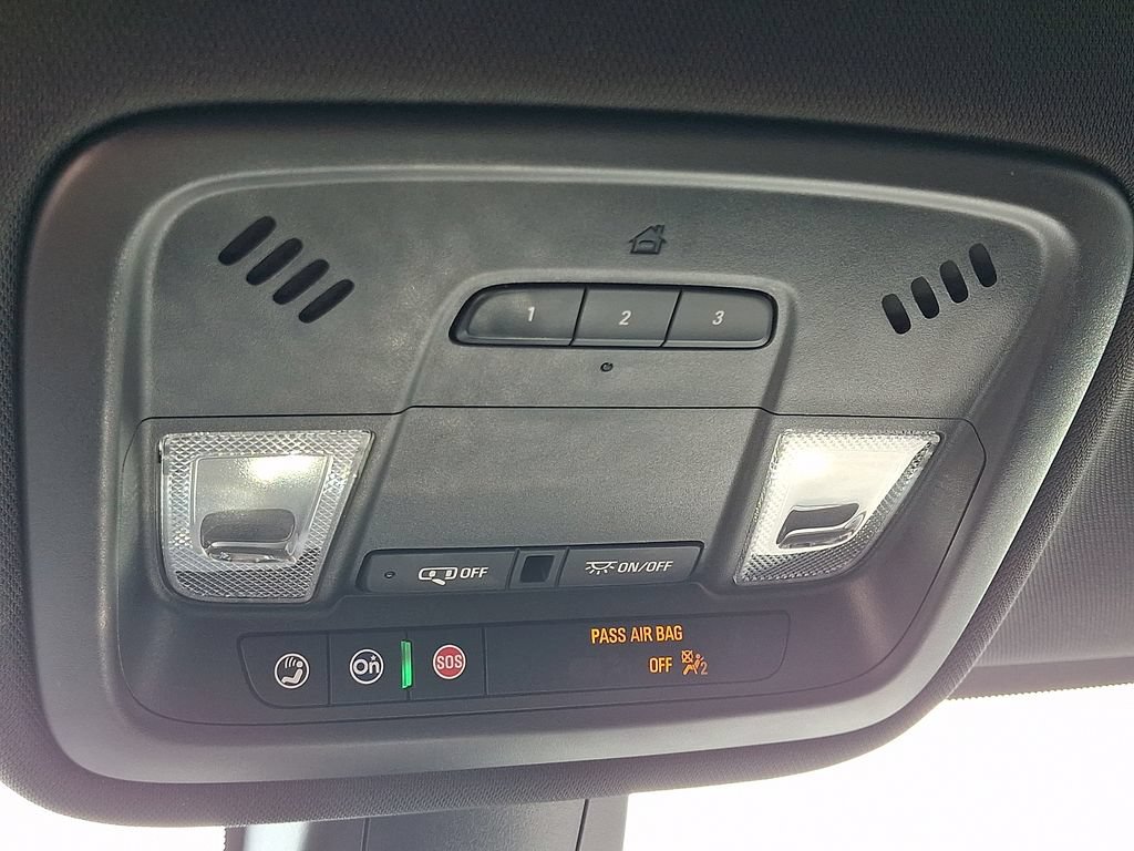 Used 2023 Chevrolet Traverse LT w/ LPO, Floor Liner Package AWD/4WD image 23
