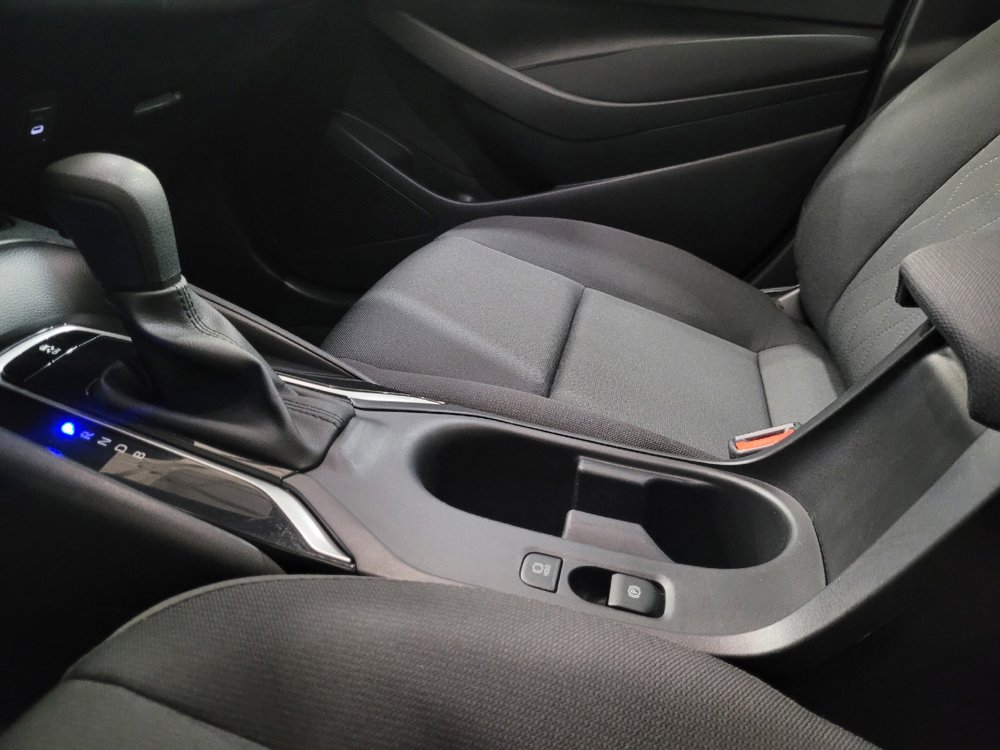 Used 2025 Toyota Corolla LE FWD image 26