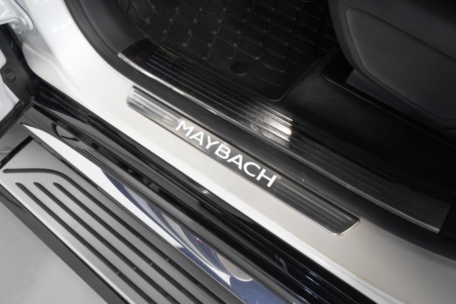 Used 2023 Mercedes-Benz Maybach GLS 600 4MATIC image 41