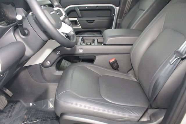 Used 2024 Land Rover Defender 110 S image 21