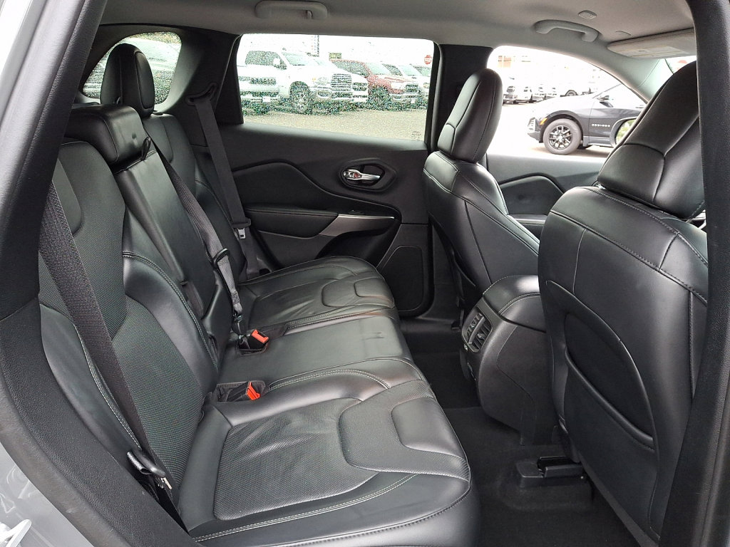 Used 2020 Jeep Cherokee Latitude Lux w/ Quick Order Package 2YH Lux image 15