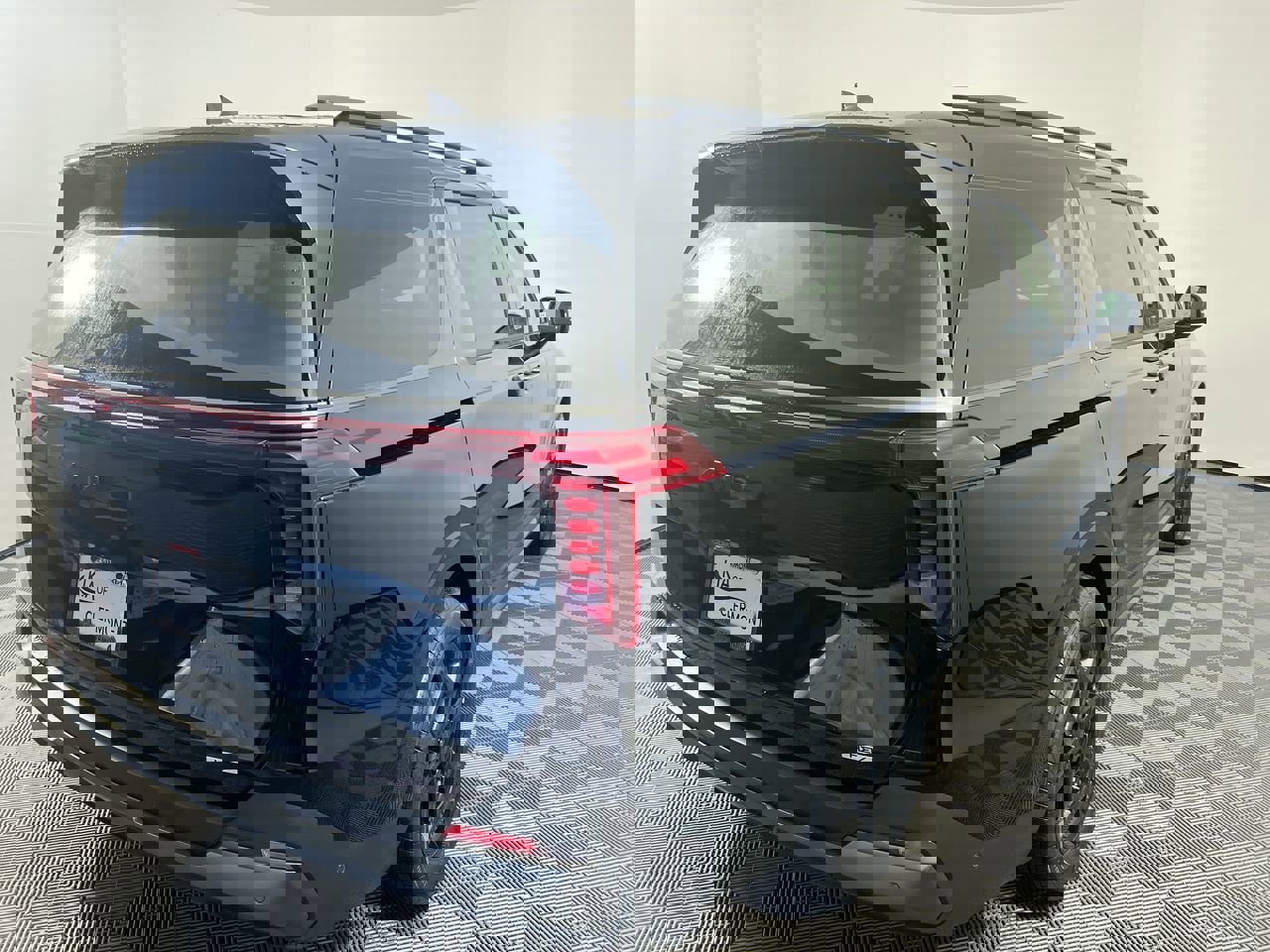 New 2026 Kia Carnival SX w/ SX Dark Edition Package image 3