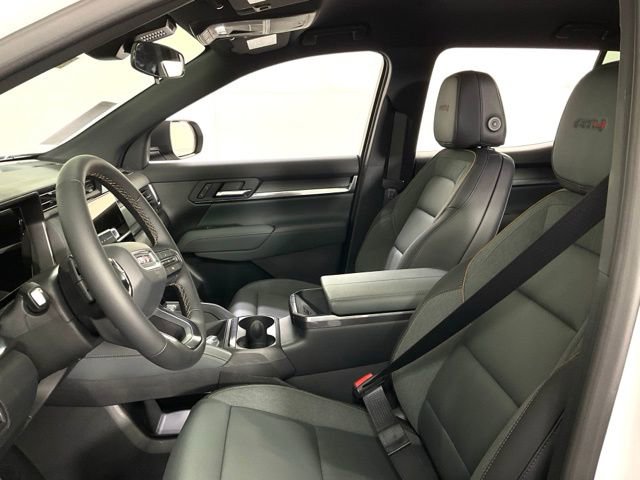 New 2026 GMC Terrain AT4 w/ LPO, Floor Liner Package image 30