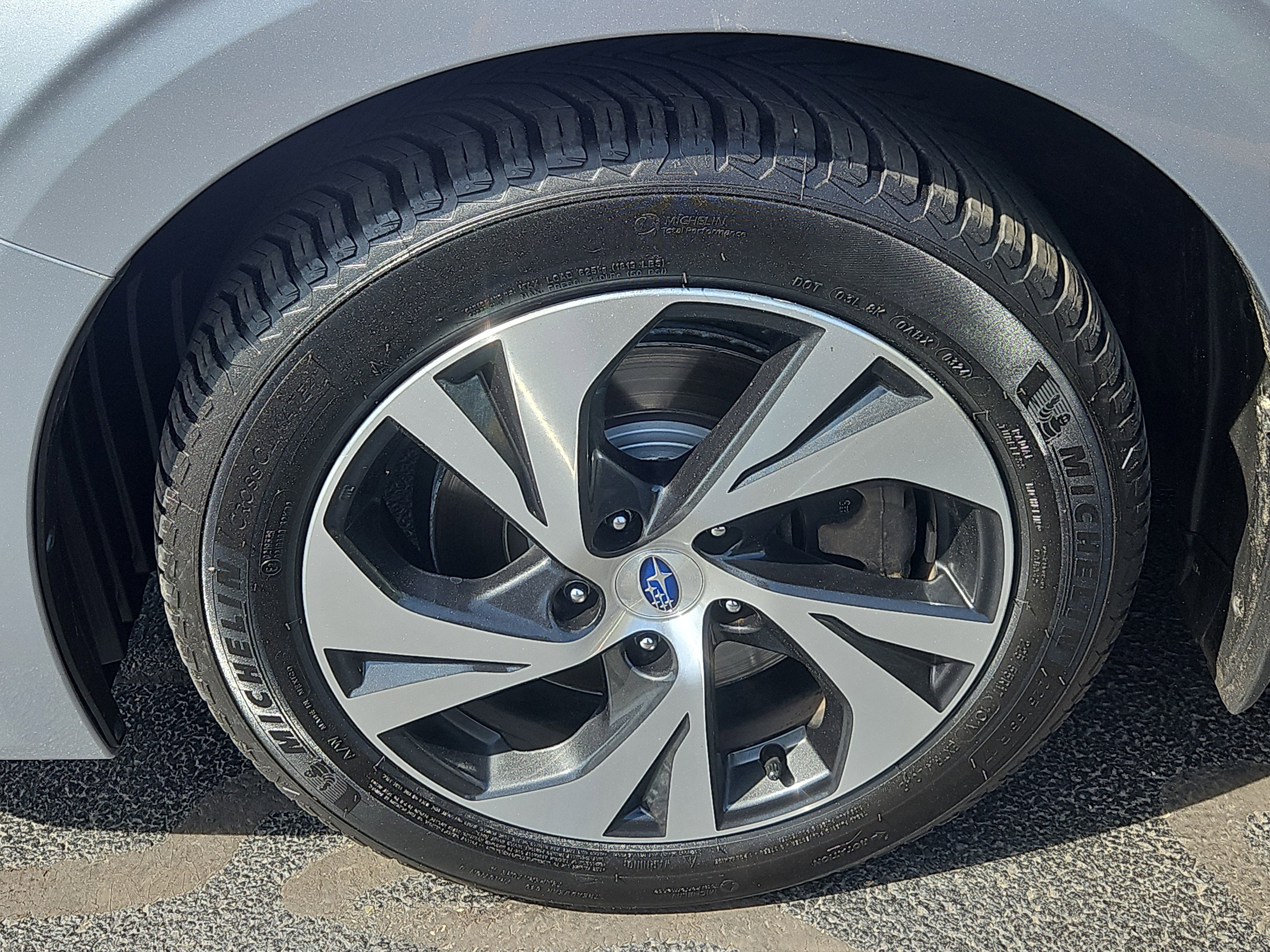 Used 2021 Subaru Legacy w/ Alloy Wheel Package image 4