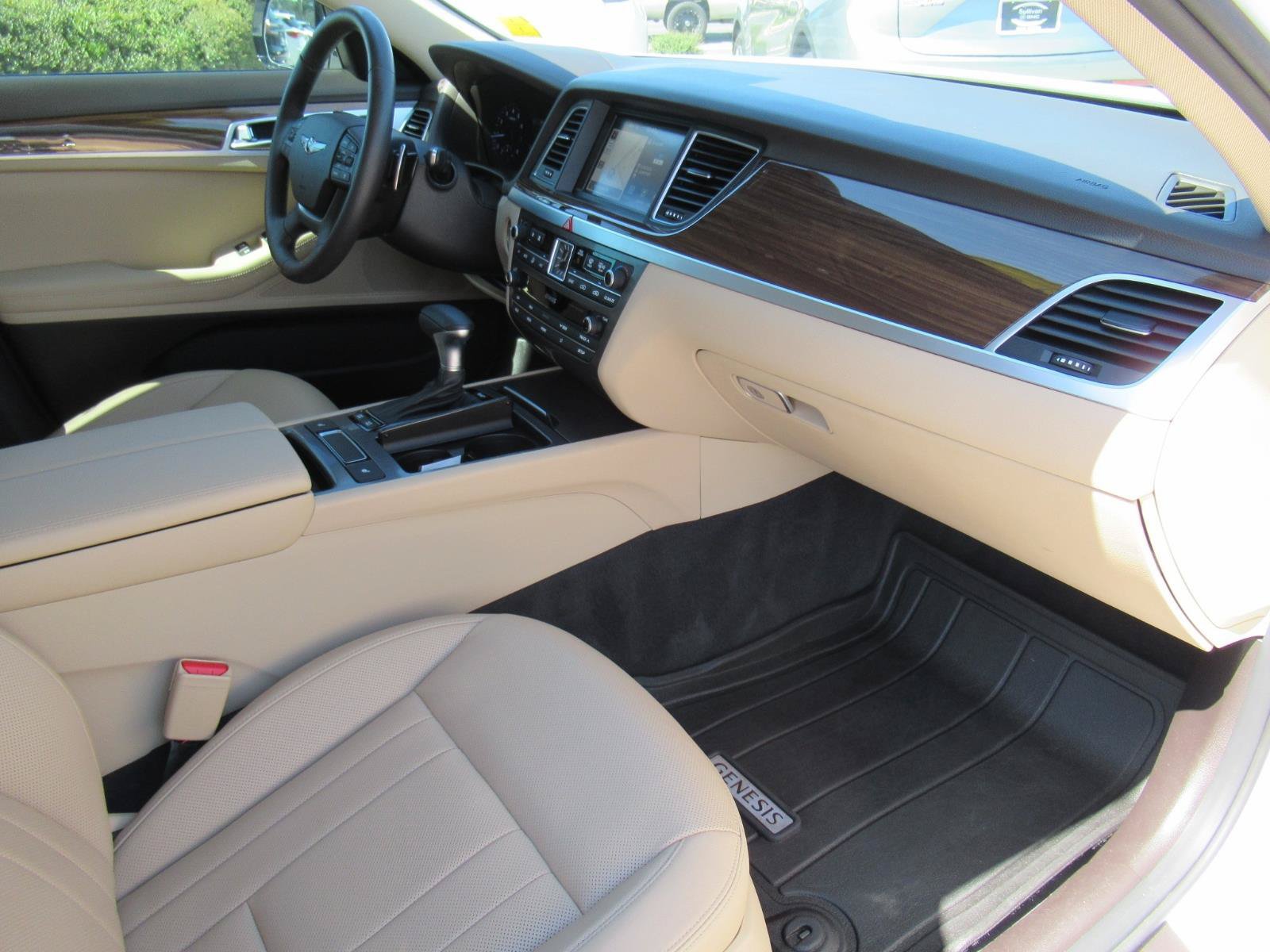 Used 2020 Genesis G80 3.8 RWD image 10