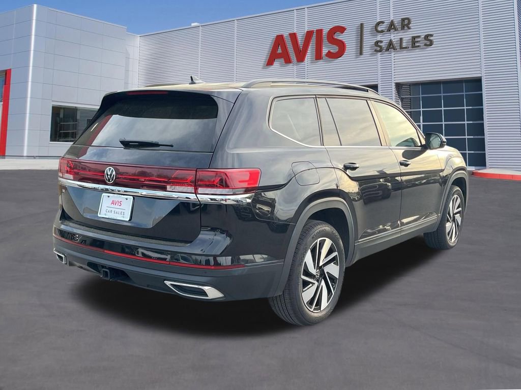 Used 2025 Volkswagen Atlas SE image 6