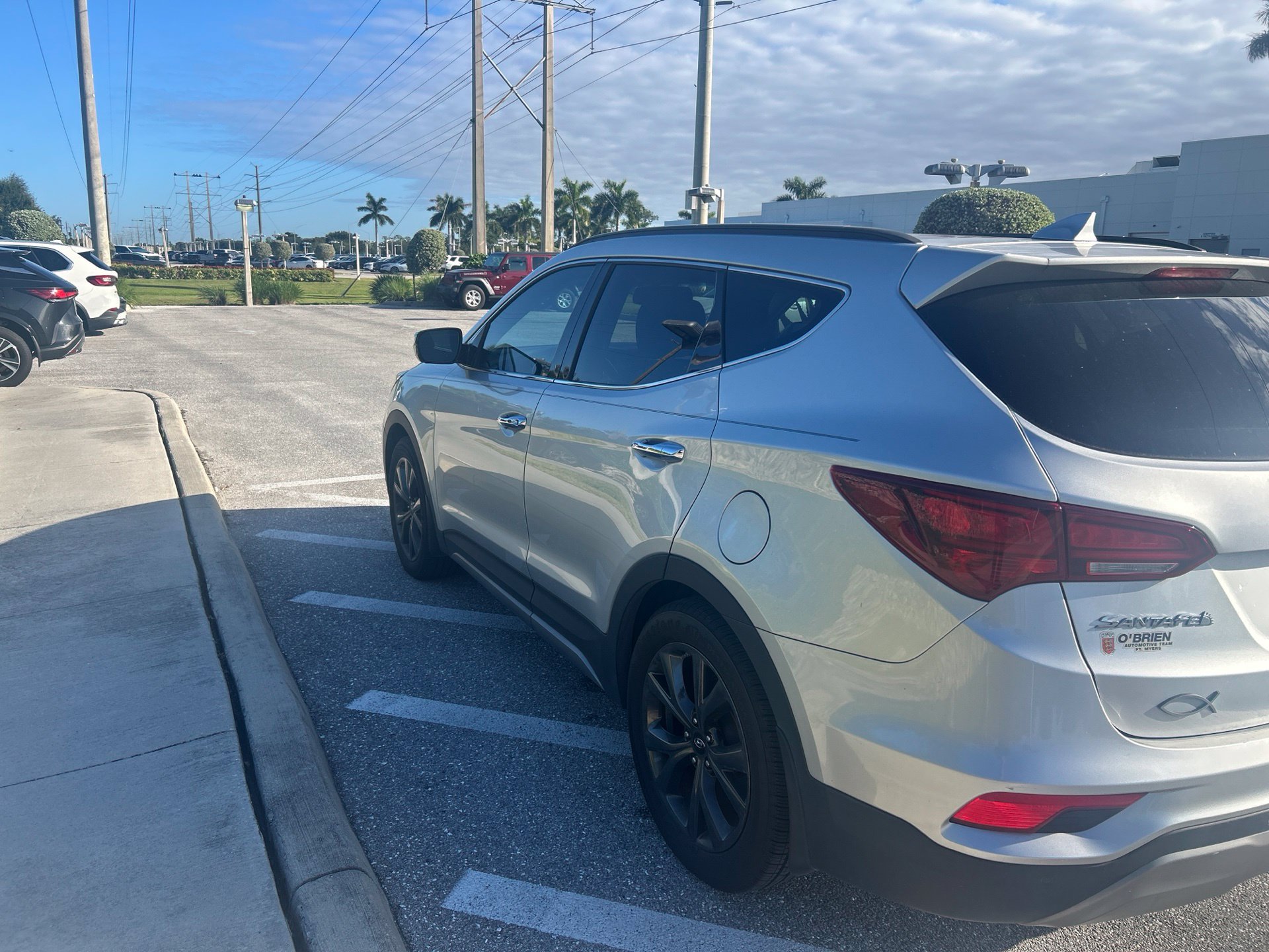 Used 2017 Hyundai Santa Fe Sport FWD image 4