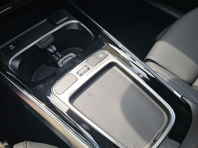 Certified 2026 Mercedes-Benz GLB 250 4MATIC image 21