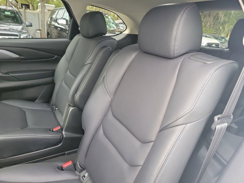 Used 2023 MAZDA CX-9 Touring image 13