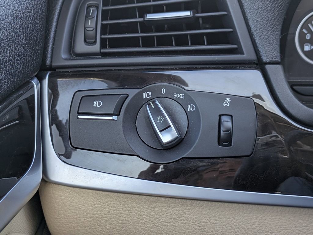 Used 2013 BMW 535i xDrive Sedan image 20