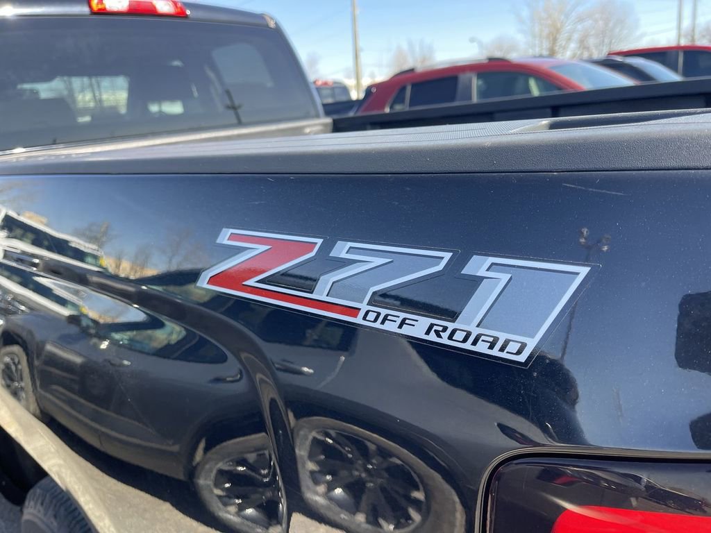 Used 2017 Chevrolet Silverado 1500 LT w/ All Star Edition image 5