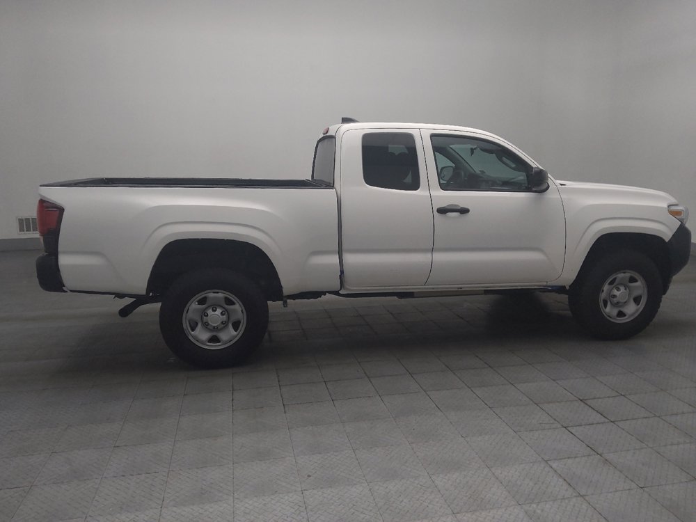 Used 2022 Toyota Tacoma SR image 10