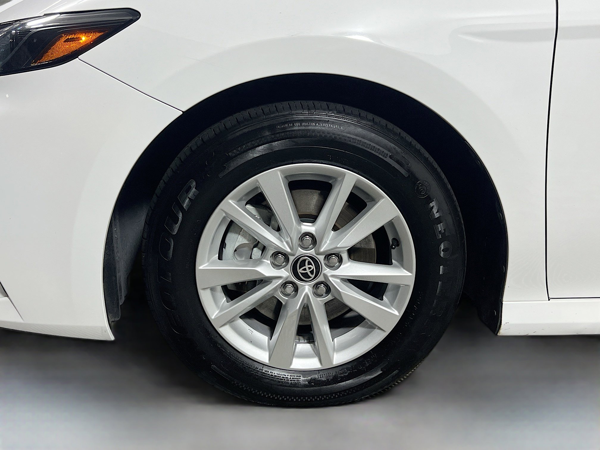 Used 2025 Toyota Camry LE image 14