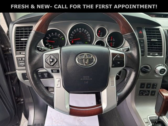 Used 2014 Toyota Sequoia Platinum image 21