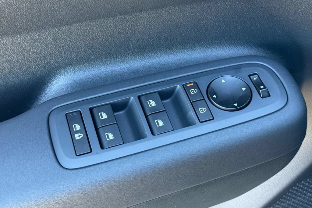 New 2026 Hyundai Santa Fe SE FWD image 12
