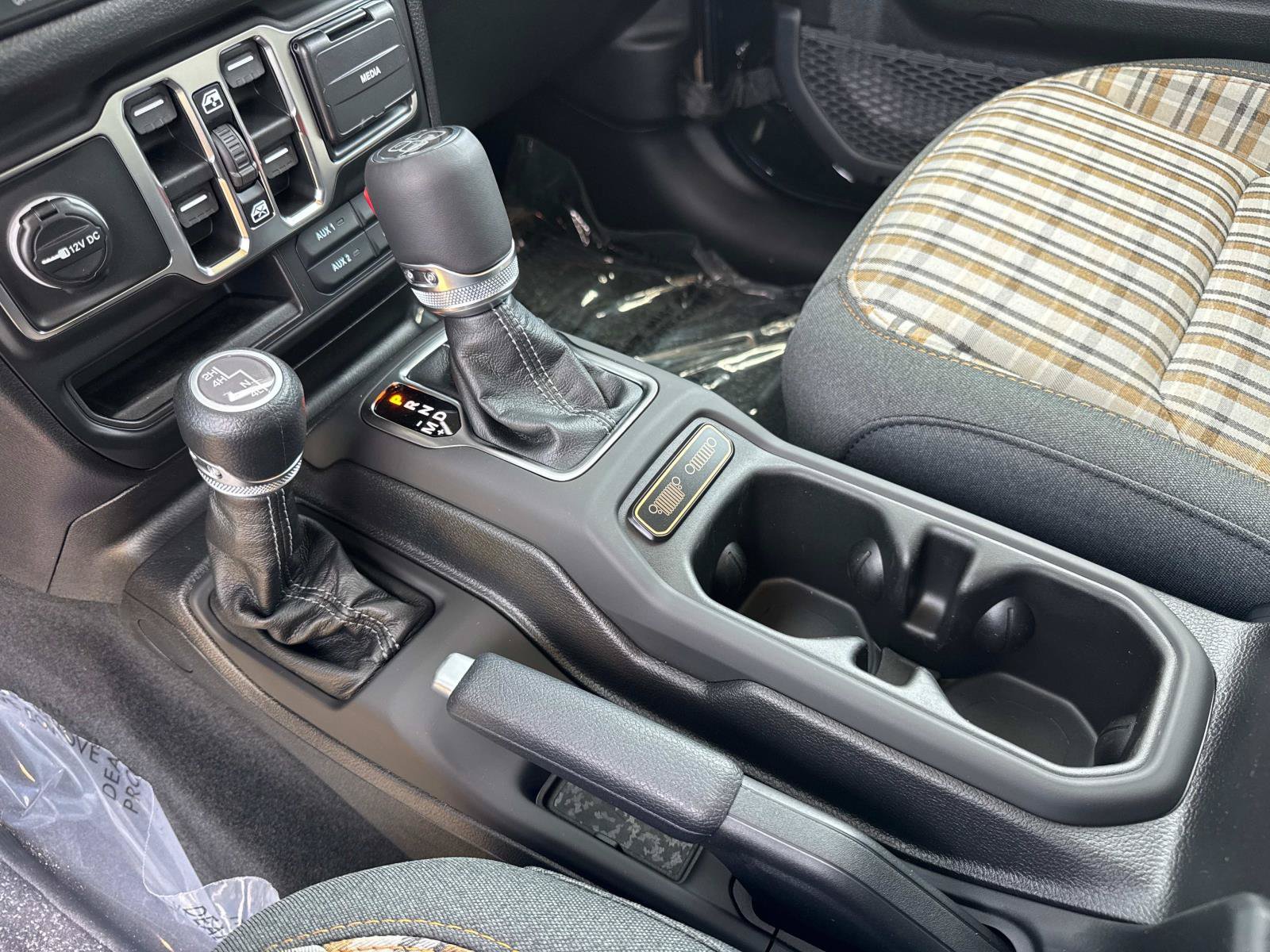 New 2026 Jeep Wrangler Unlimited Sport AWD/4WD image 25