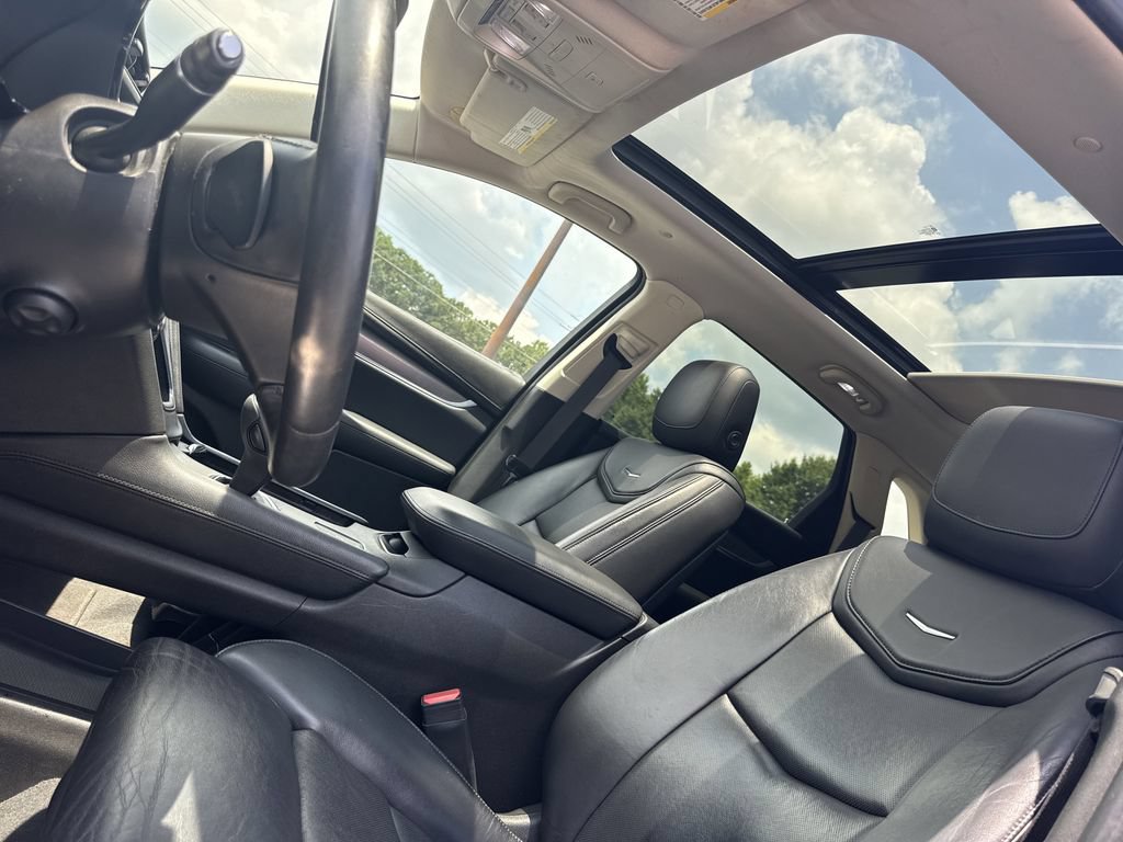 Used 2017 Cadillac XT5 Luxury w/ Driver Awareness Package FWD image 33